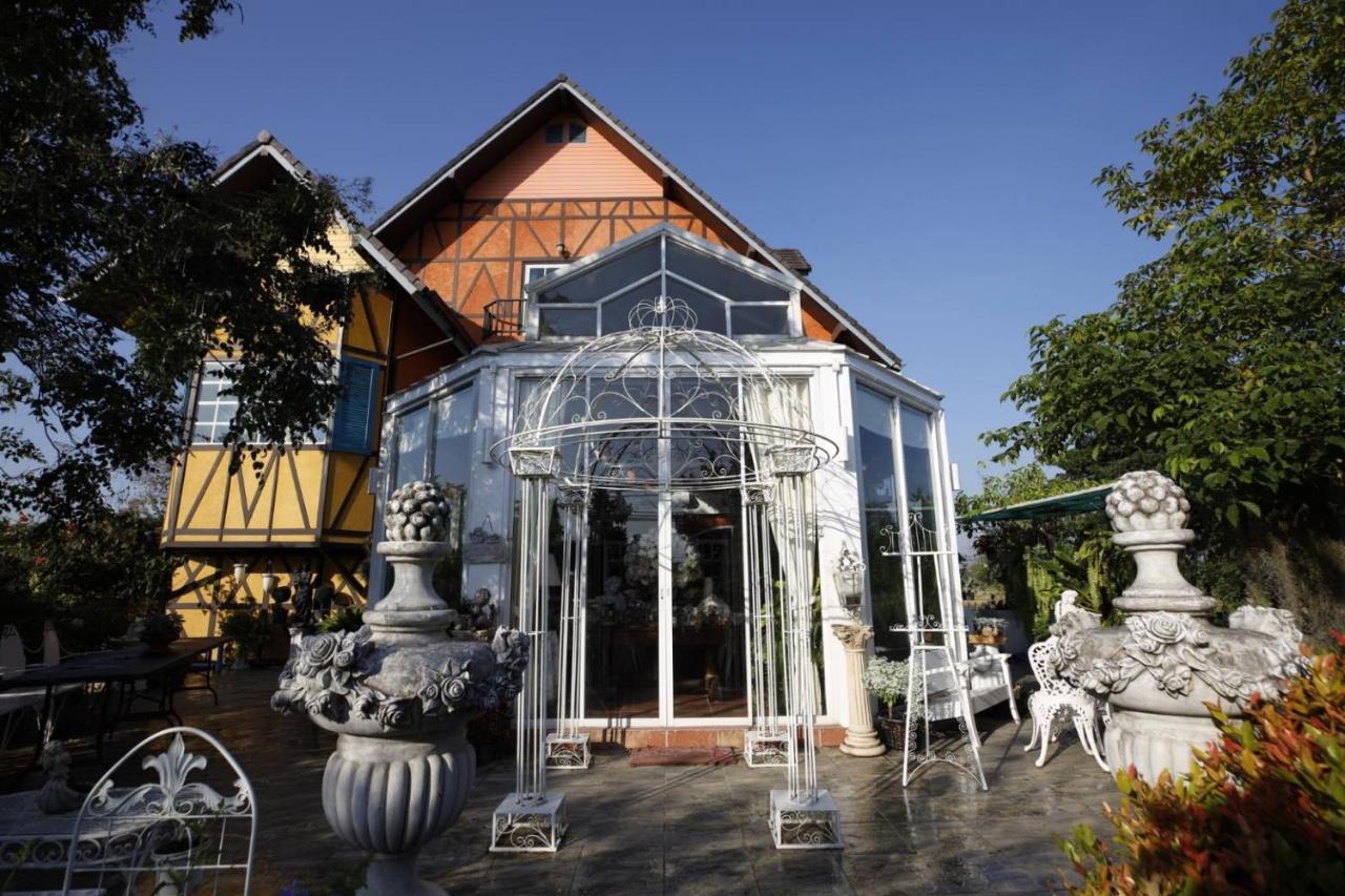 Le Jardin De Maejo Bed & Breakfast Чиангмай Екстериор снимка